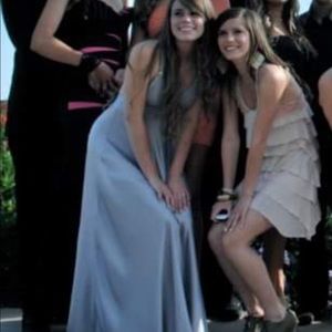 Silver loose fitting floor Length Dress/Gown (Formal / Prom) size 0/2